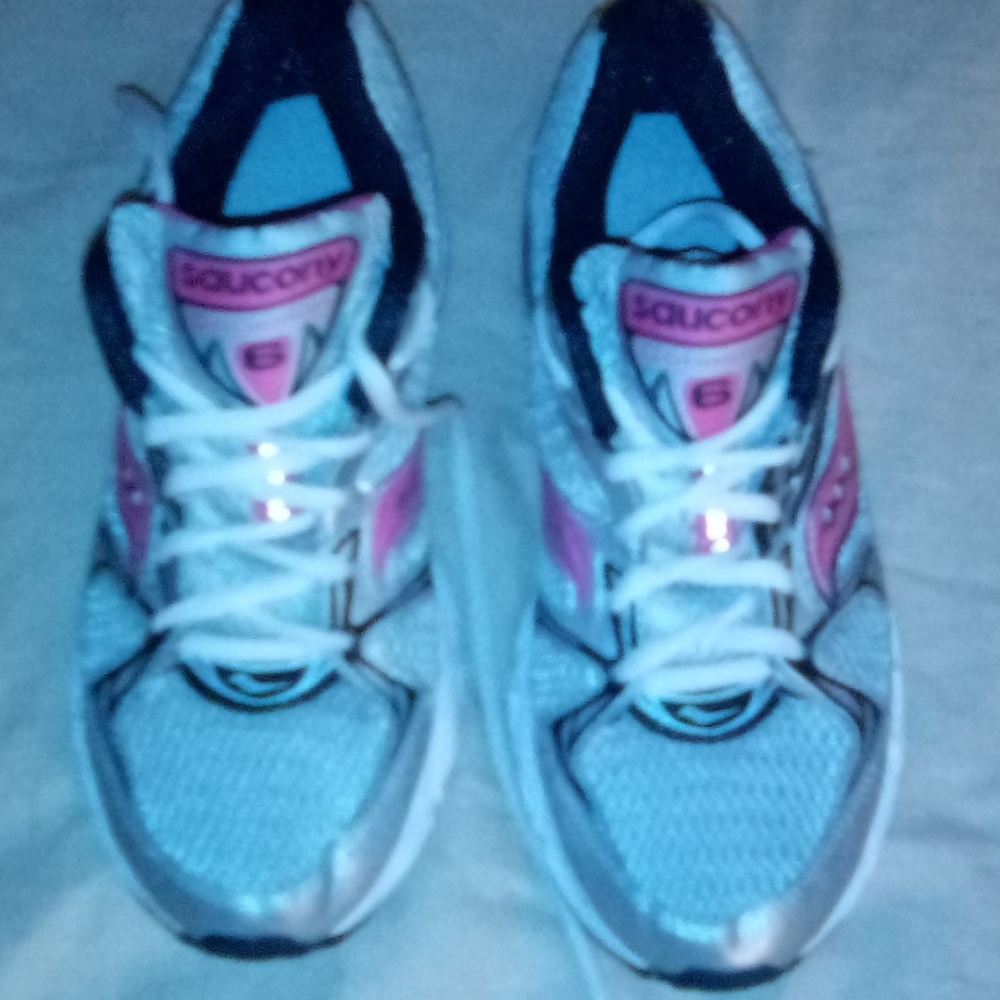 Girls Saucony running shoes